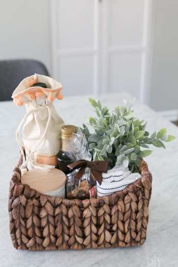 housewarming-gift-basket-marshalls
